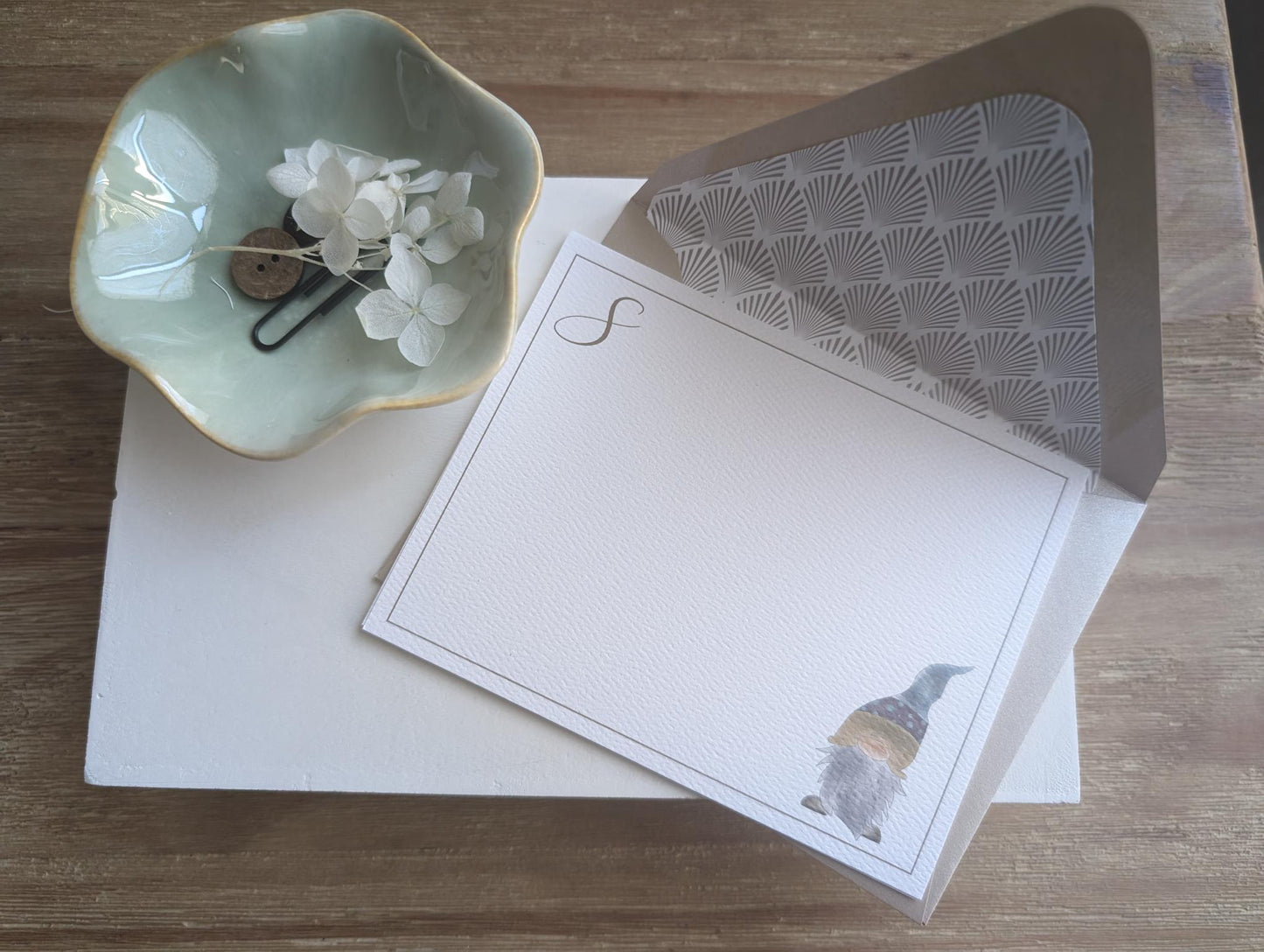 Monogram Notecards w/lined envelope